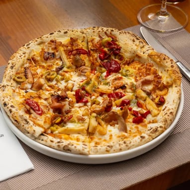 MEERESFRÜCHTEPIZZA