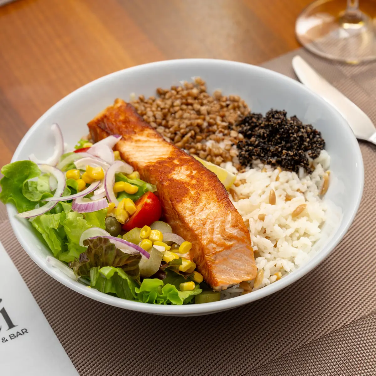 SALATE & BOWLS